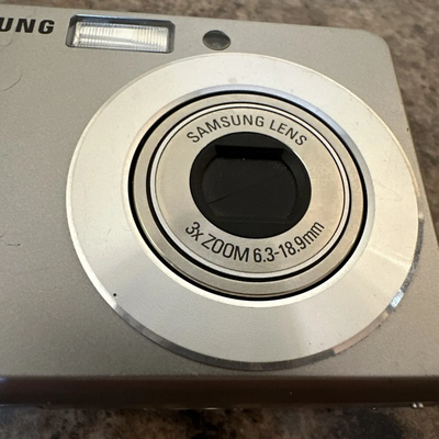 Samsung ES10 Image