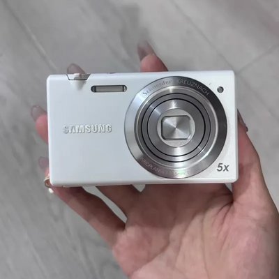 Samsung MV800 Image