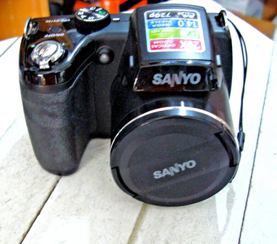 SANYO E2100 Image