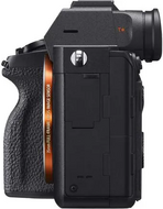 Sony ILCE7RM4/B Image