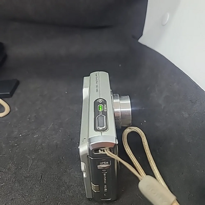 Sony Cyber-shot dsc-w80 Image