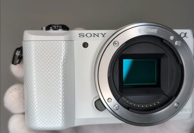 Sony Alpha a5000 Image