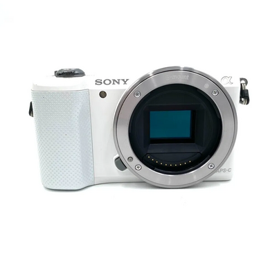 Sony Alpha a5000 Image