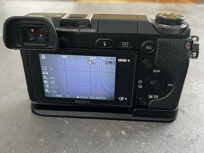 Sony NEX-6 Image