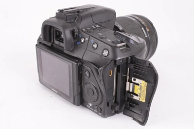 Sony ALPHA DSLR-A300 Image
