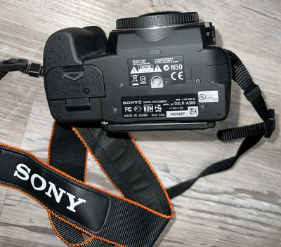Sony ALPHA DSLR-A300 Image
