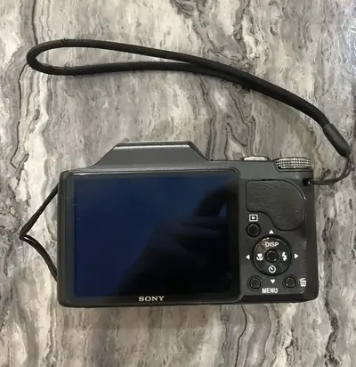 Sony Dsc - h20 Image