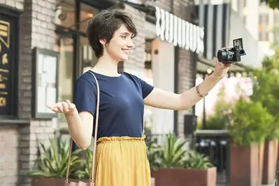 Sony ILCE6100 Image