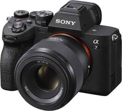 Sony Alpha 7M4 Image