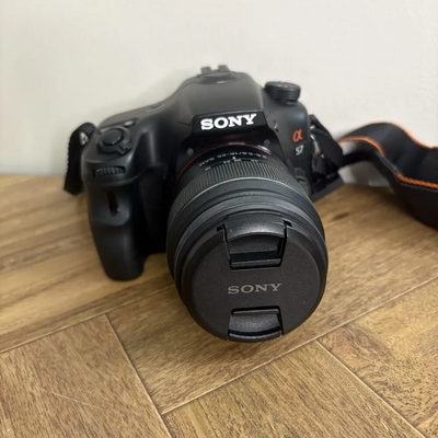 Sony Alpha 57 Image