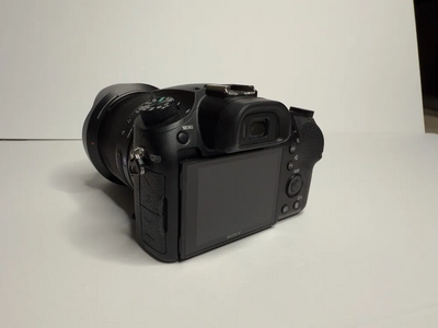 Sony RX10 IV Image