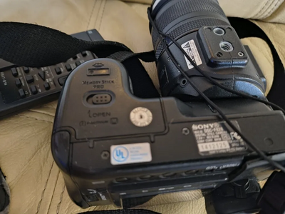 Sony F828 Image