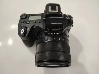 Sony RX10 Image