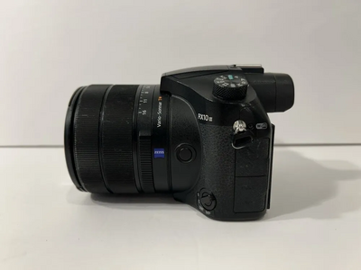 Sony RX10 Image