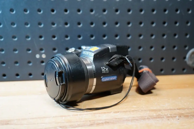 Sony Cyber-Shot DSC H5 Image