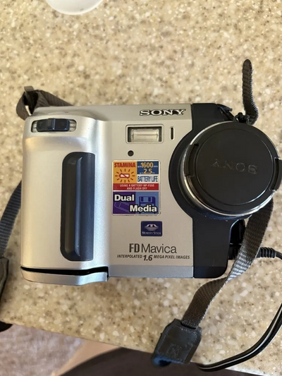 Sony FD200 Image