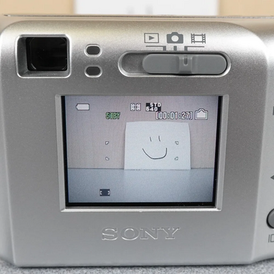 Sony S40 Image