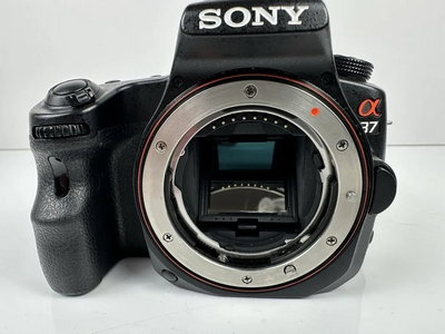 Sony Alpha SLT-A37 Image