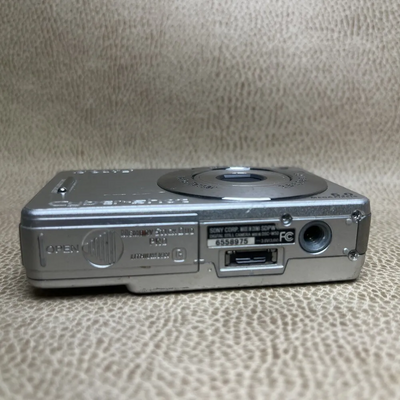 Sony DSC-W50 Image