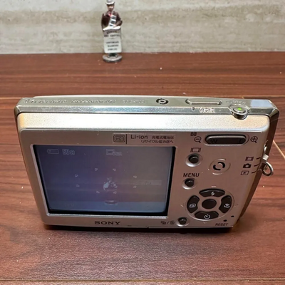 Sony T33 Image