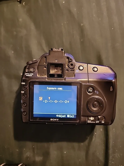 Sony DSLR-A200 Image