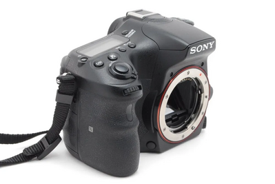 Sony 77 II Image