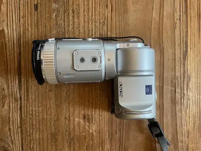 Sony F505V Image