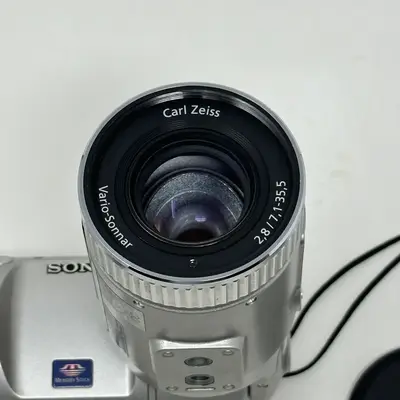 Sony F505V Image