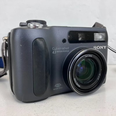 Sony Cyber-shot S85 Image
