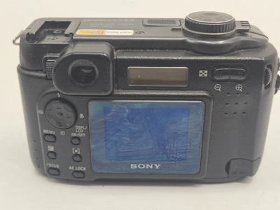 Sony Cyber-shot S85 Image