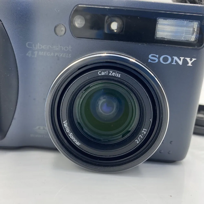 Sony Cyber-shot S85 Image