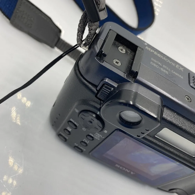 Sony Cyber-shot S85 Image