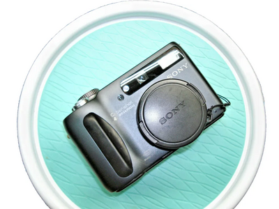 Sony Cyber-shot S85 Image