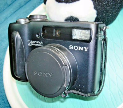 Sony Cyber-shot S85 Image
