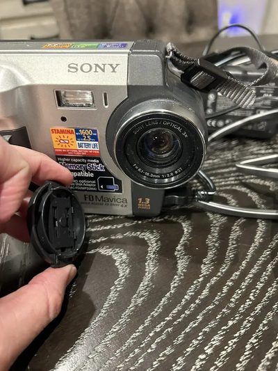 Sony MVC-FD87 Image