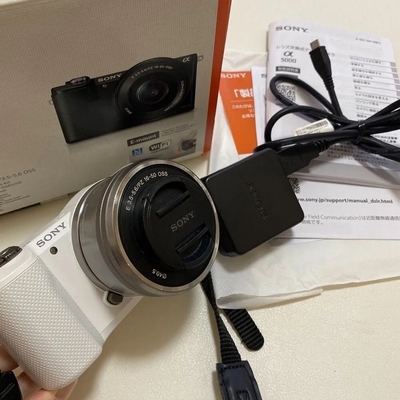 Sony Alpha 5000 Image