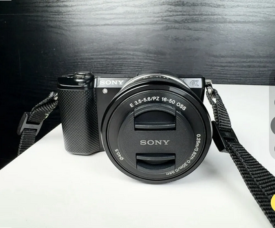 Sony Alpha 5000 Image
