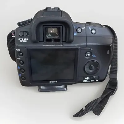 Sony Alpha 200 Image
