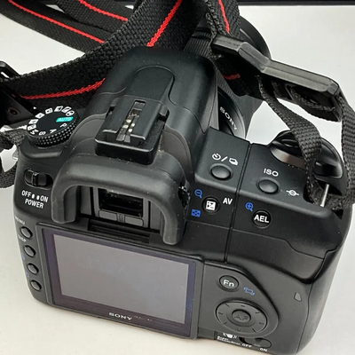 Sony Alpha 200 Image