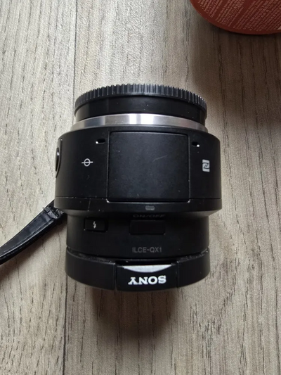 Sony QX1L Image