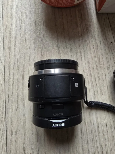Sony QX1L Image