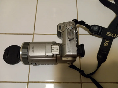 Sony DSC-F707 Image