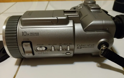 Sony DSC-F707 Image