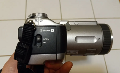 Sony DSC-F707 Image