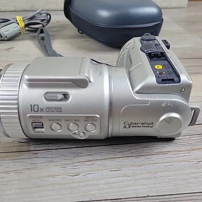 Sony DSC-F707 Image