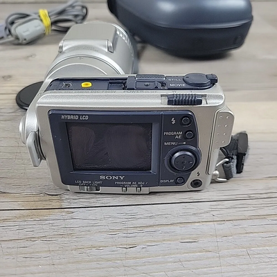 Sony DSC-F707 Image