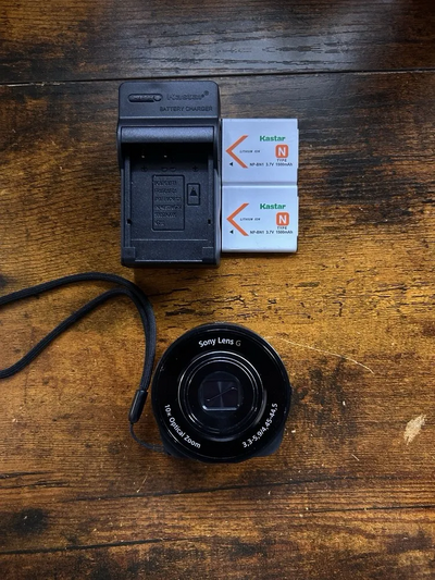 Sony QX10 Image
