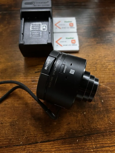 Sony QX10 Image
