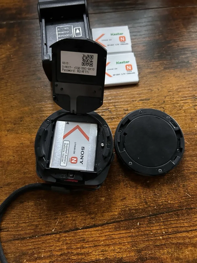Sony QX10 Image
