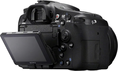Sony SLT ALPHA A77 Image